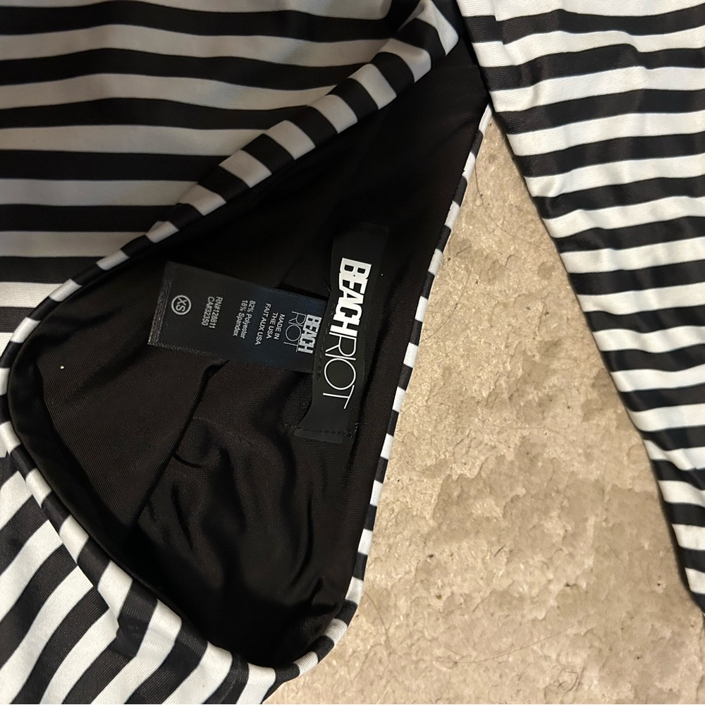 Beach Riot Monochrome Striped Top - Picture 2 of 2
